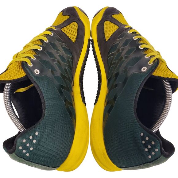 Athletic_Shoes